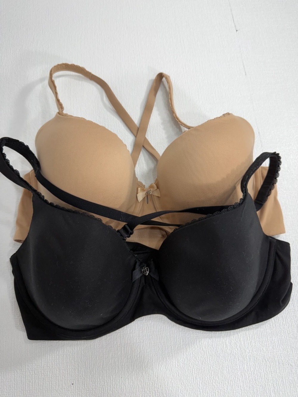 Victoria’s Secret body by Victoria lined demi bra set of 2 size black tan 36D